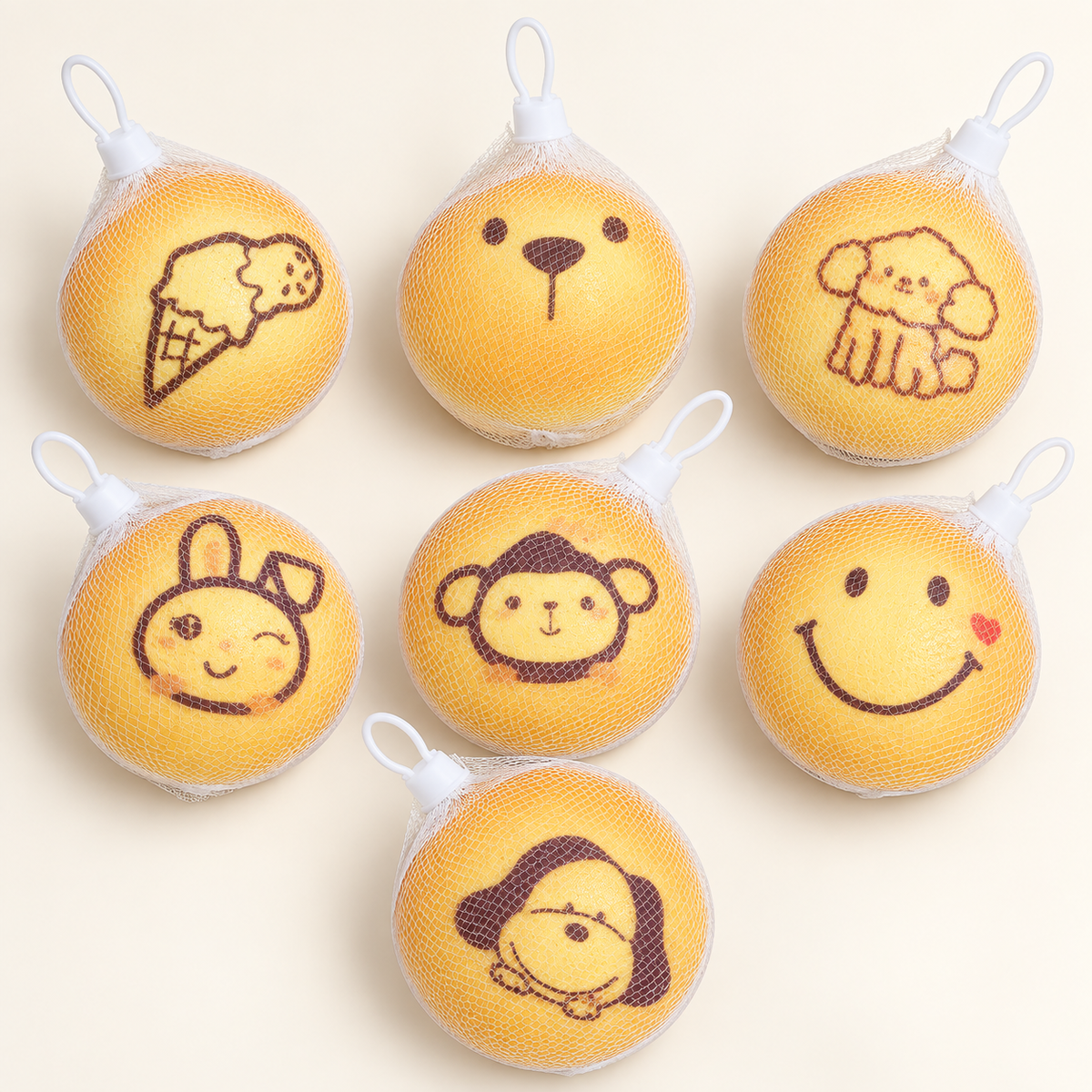 丸パンの絵柄例。絵柄はランダムで選べません。